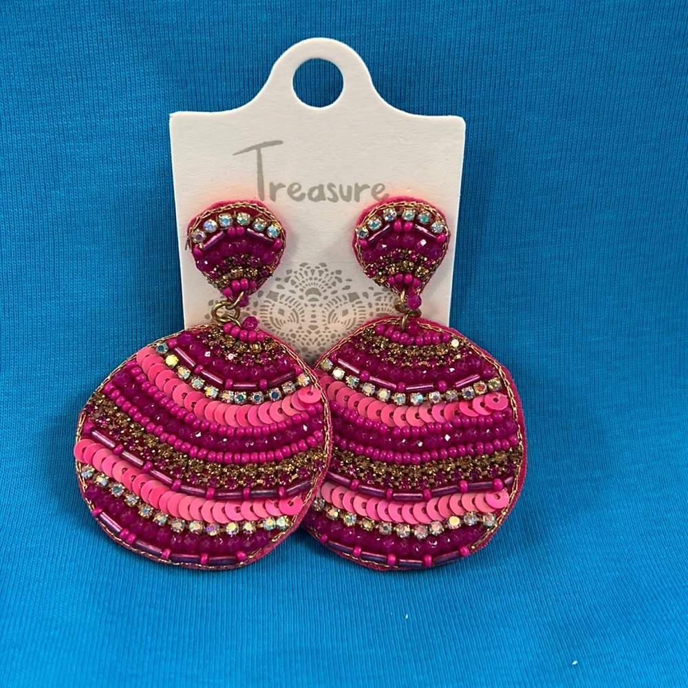 New Treasure felt back beaded earrings